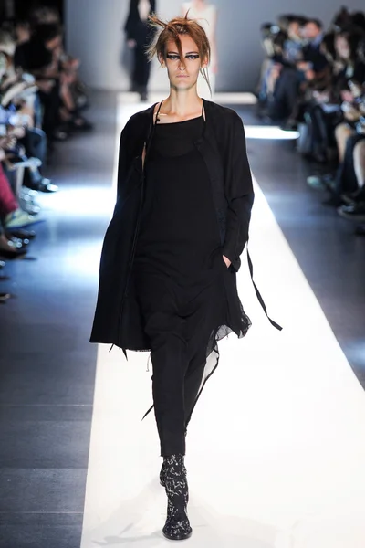 Look 27